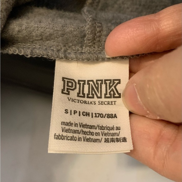 PINK Victoria's Secret Junior’s Size Small Gray Short Waist Hooded Sweatshirt - Picture 8 of 8